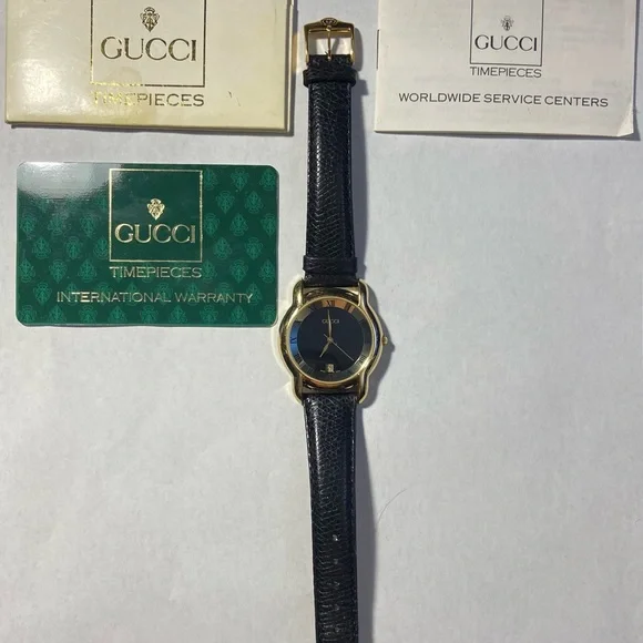 Vintage authentic Gold/Black Gucci Watch (working) Elegant Vintage Gucci Black Gold Watch for Men: Swiss Quartz  main image 3